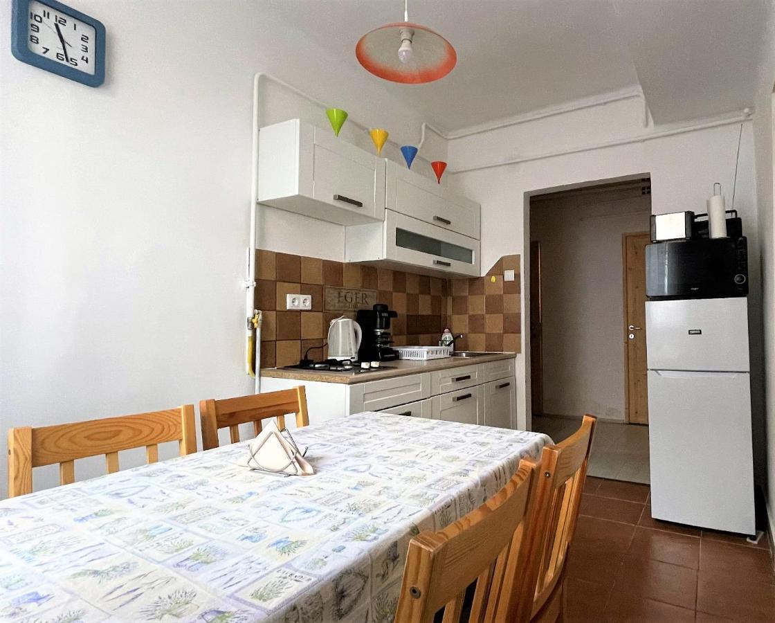 Evi Apartman Έγκερ Εξωτερικό φωτογραφία